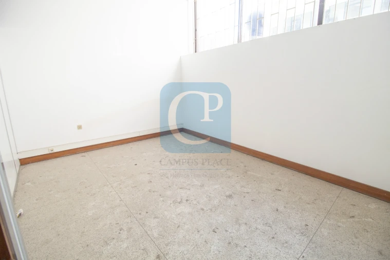 Loja para Arrendamento em Cedofeita, Santo Ildefonso, Sé, Miragaia, São Nicolau e Vitória Foto 8