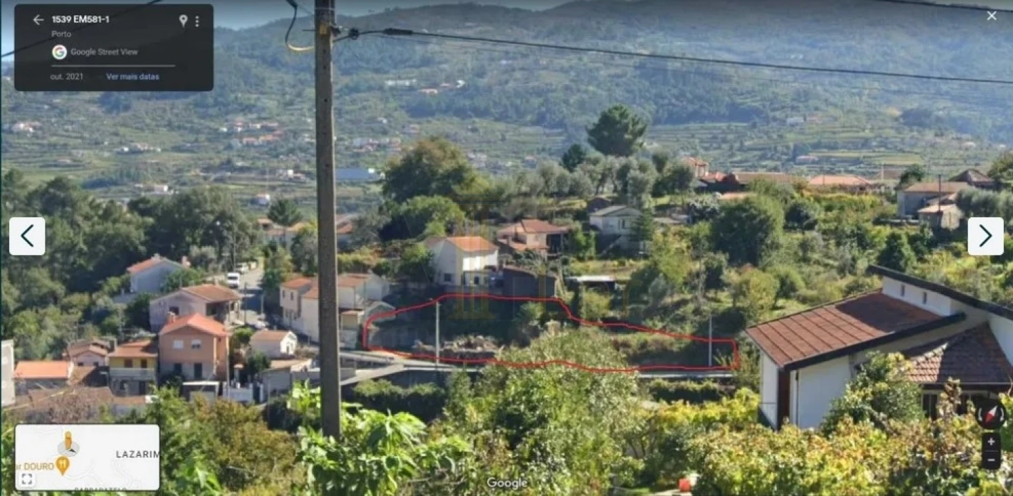 Moradia T2 para Venda em Santa Cruz do Douro e São Tomé de Covelas Foto 1