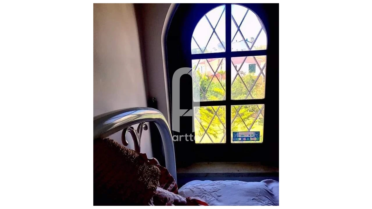 Moradia T5 para Venda em Carvoeira Foto 49