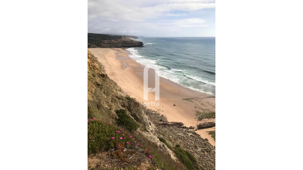 Moradia T5 para Venda em Carvoeira Foto 68