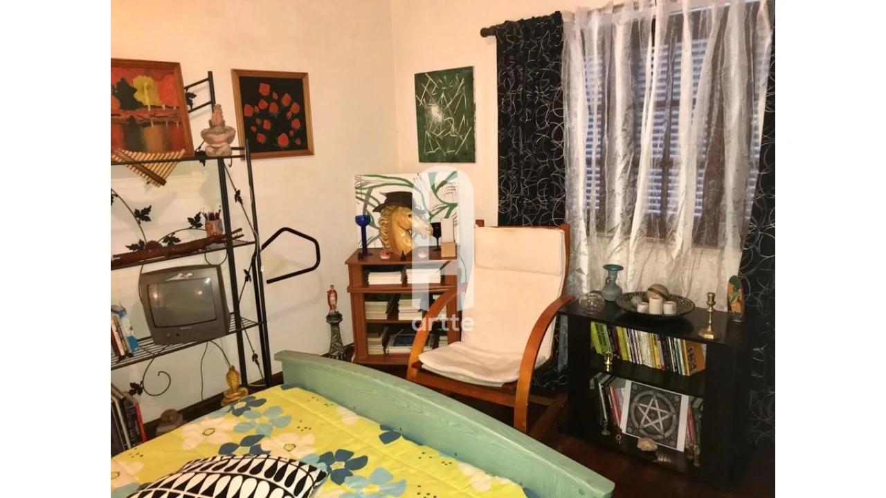 Moradia T5 para Venda em Carvoeira Foto 9