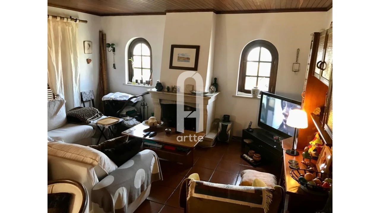 Moradia T5 para Venda em Carvoeira Foto 18