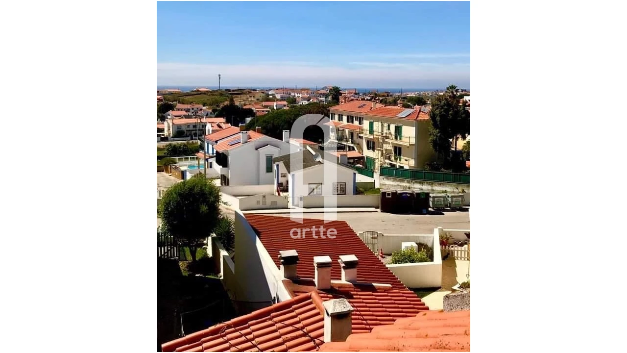 Moradia T5 para Venda em Carvoeira Foto 40