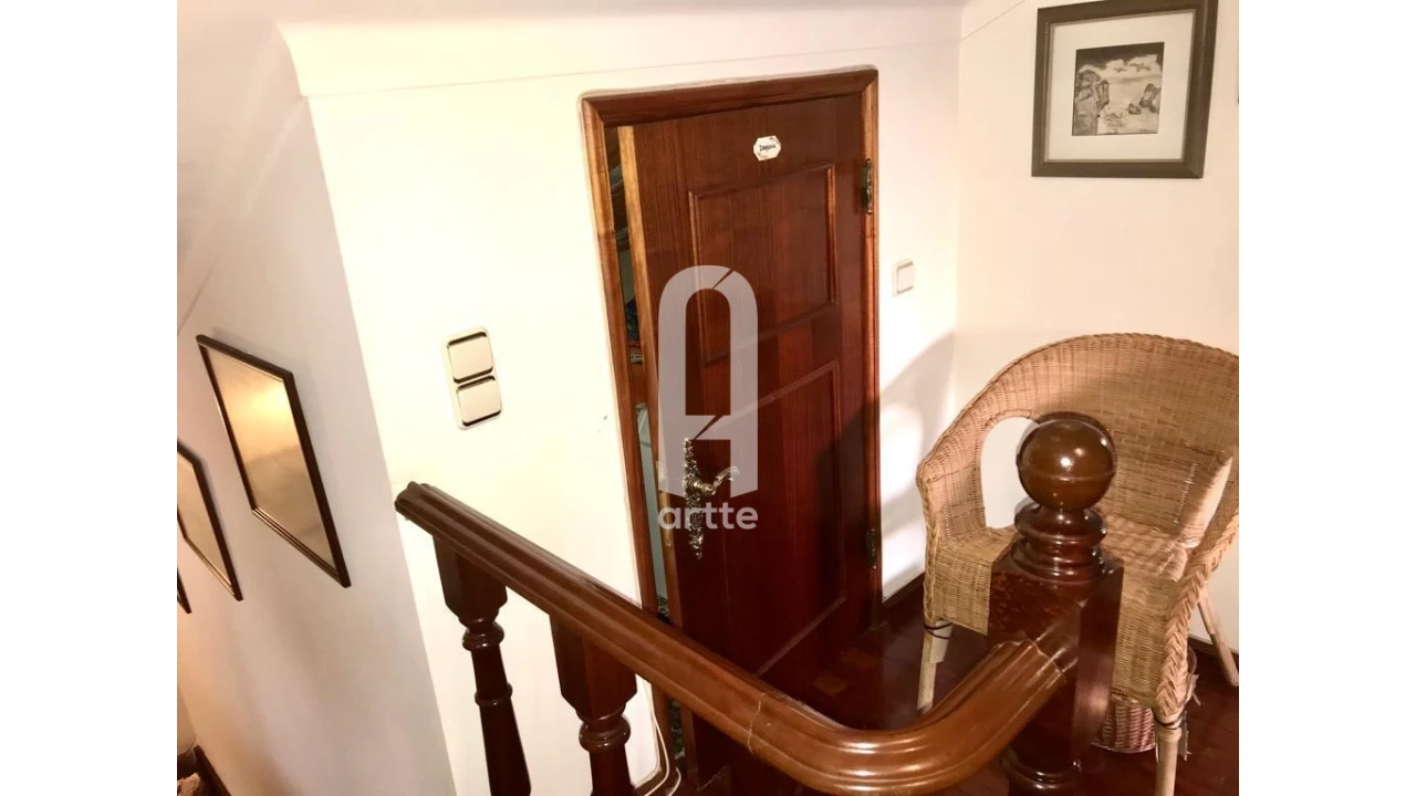 Moradia T5 para Venda em Carvoeira Foto 64