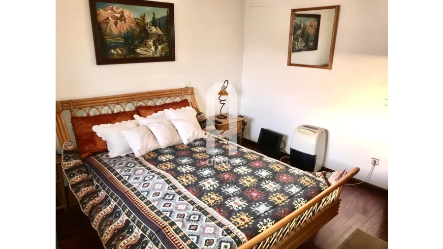 Moradia T5 para Venda em Carvoeira Foto 44