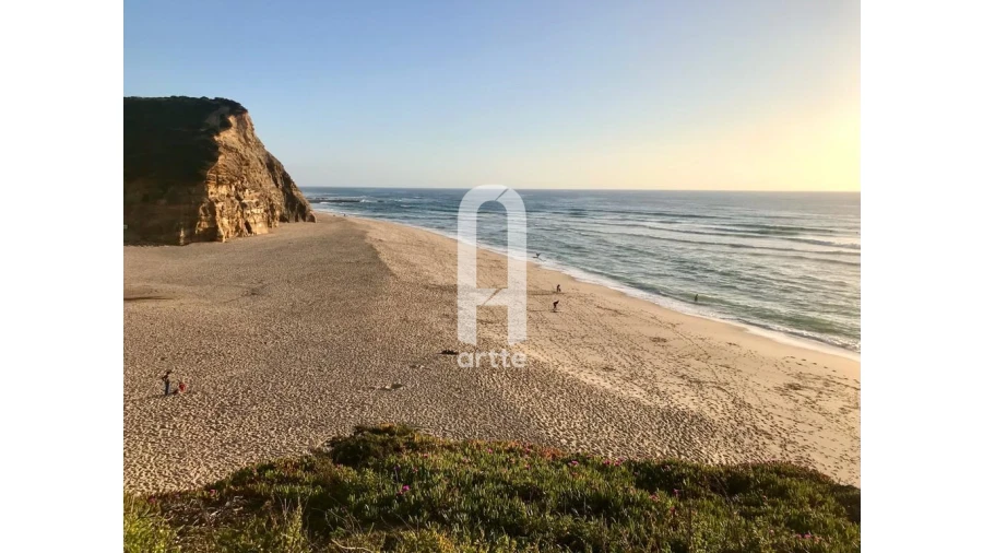 Moradia T5 para Venda em Carvoeira Foto 73