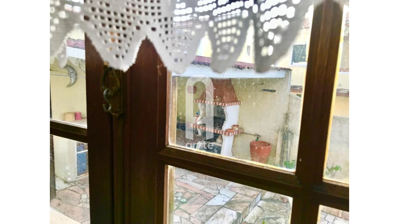 Moradia T5 para Venda em Carvoeira Foto 14