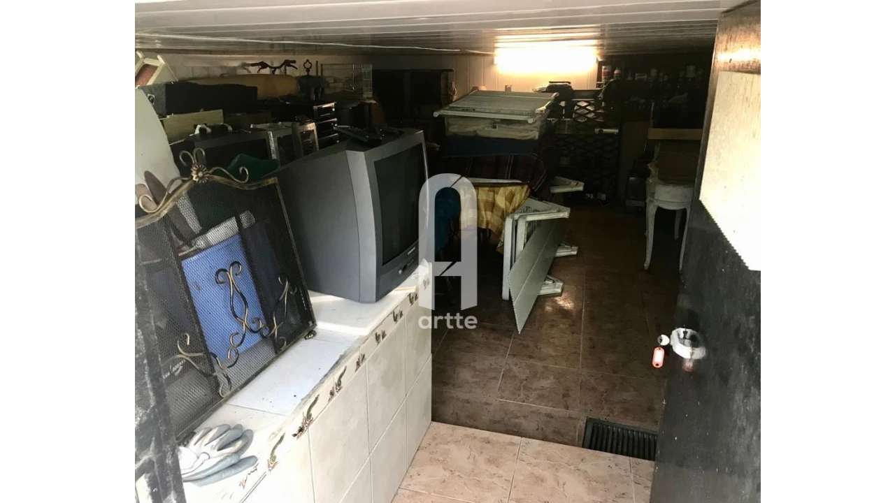 Moradia T5 para Venda em Carvoeira Foto 61