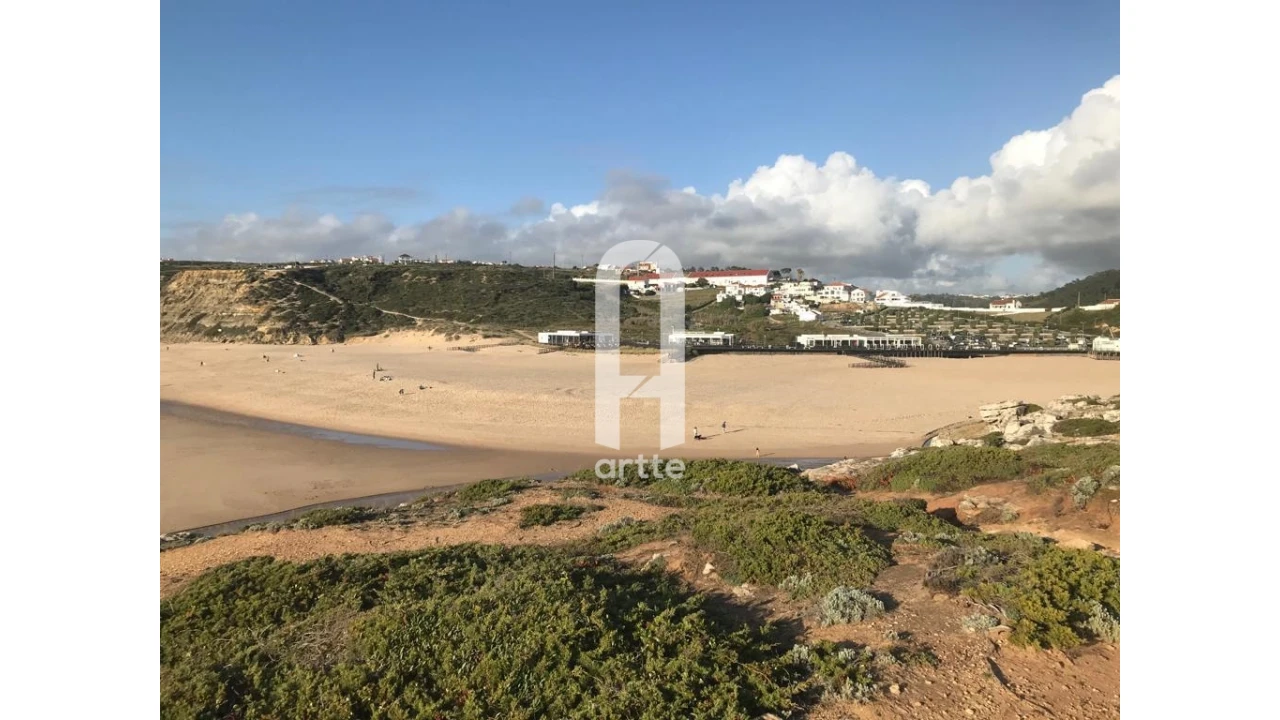 Moradia T5 para Venda em Carvoeira Foto 70