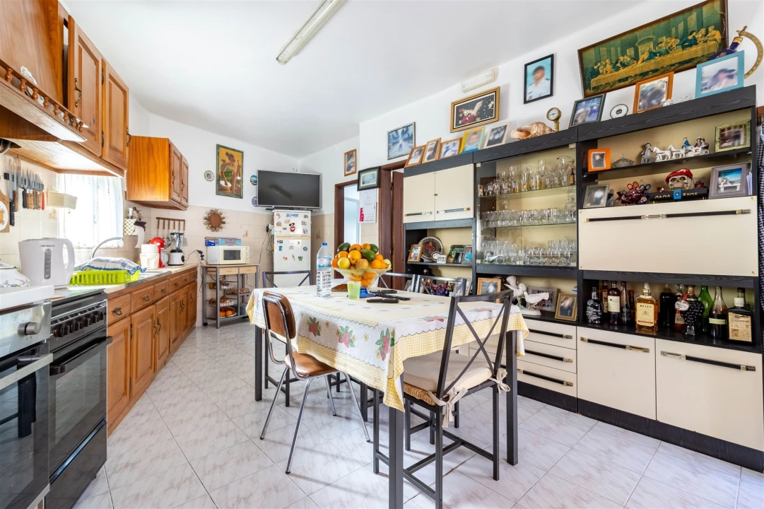 Moradia T5 para Venda em Calvaria de Cima Foto 9