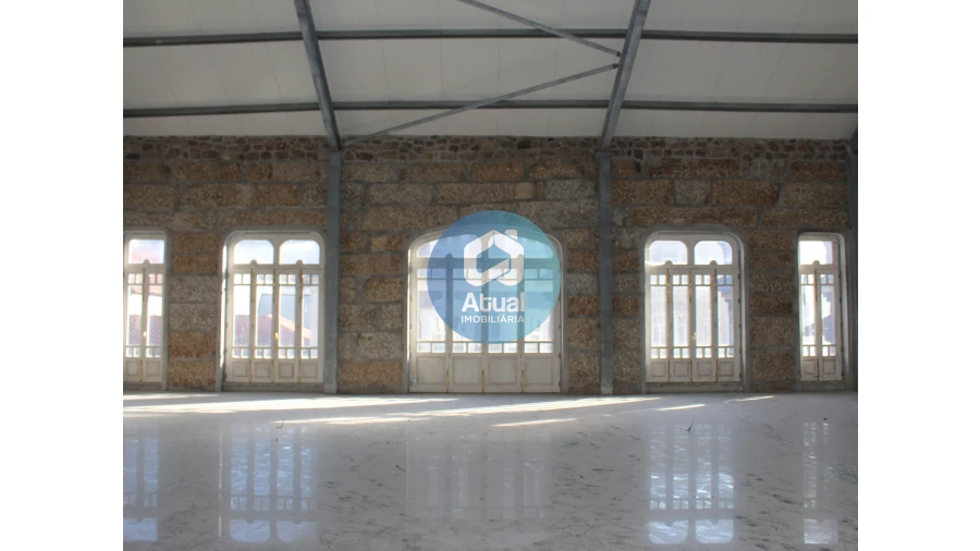 Loja para Arrendamento em Caldas de Vizela (São Miguel e São João) Foto 5