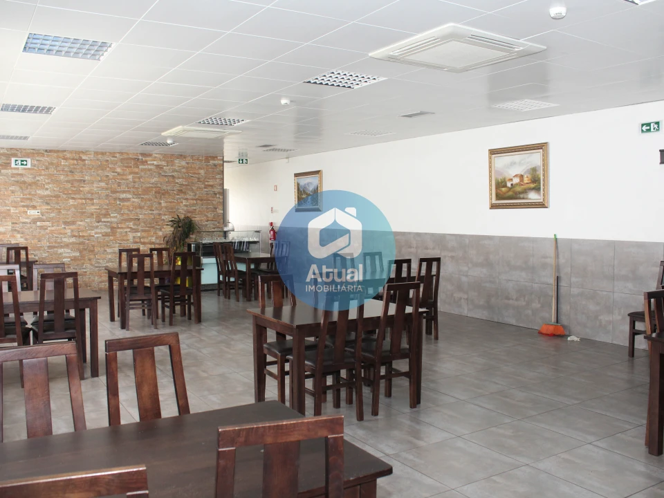 Loja para Arrendamento em Caldas de Vizela (São Miguel e São João) Foto 19