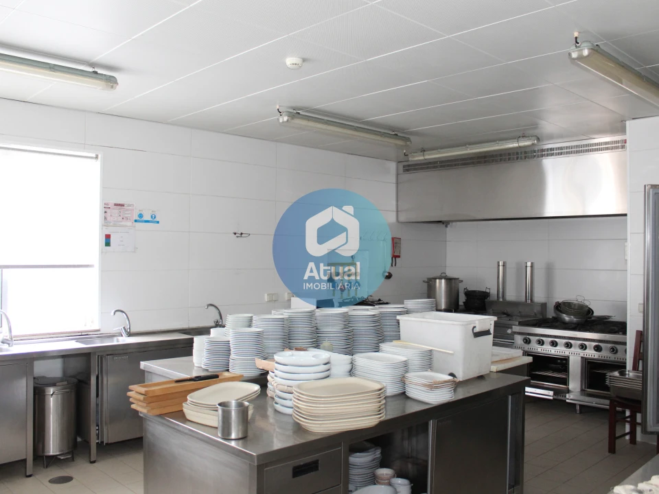 Loja para Arrendamento em Caldas de Vizela (São Miguel e São João) Foto 6