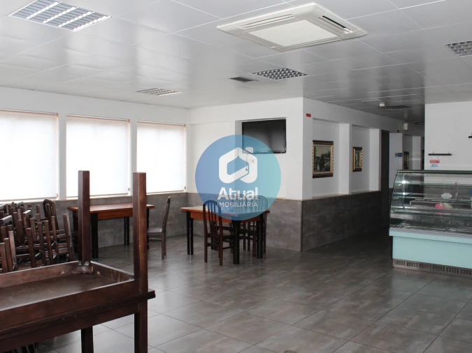 Loja para Arrendamento em Caldas de Vizela (São Miguel e São João) Foto 15