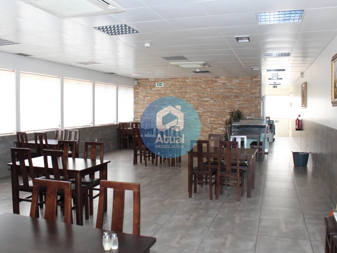 Loja para Arrendamento em Caldas de Vizela (São Miguel e São João)