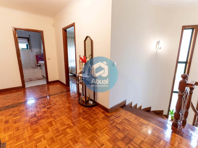 Moradia T5 para Venda em Tabuadelo e São Faustino Foto 37