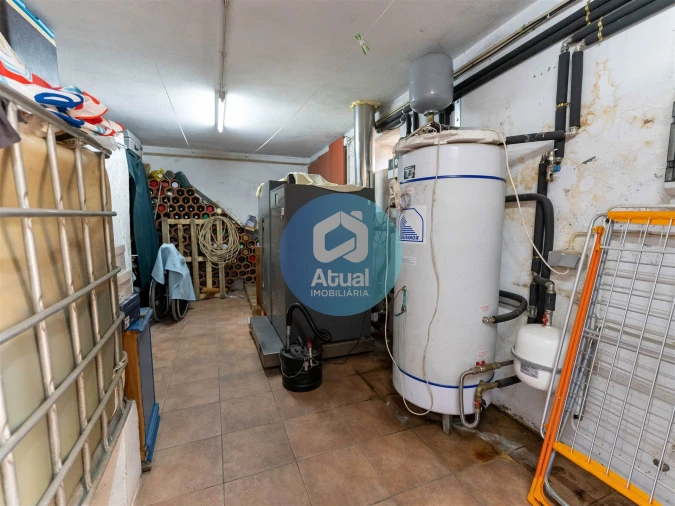 Moradia T5 para Venda em Tabuadelo e São Faustino Foto 75