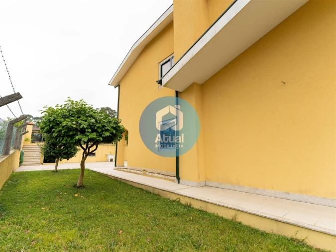 Moradia T5 para Venda em Tabuadelo e São Faustino Foto 14