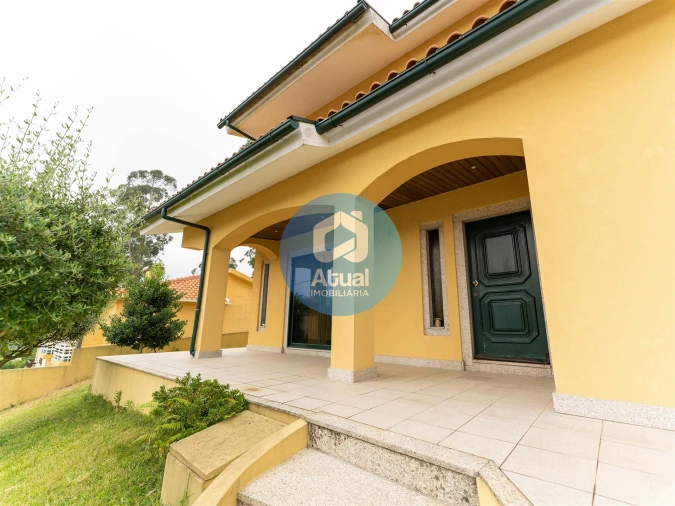 Moradia T5 para Venda em Tabuadelo e São Faustino Foto 3