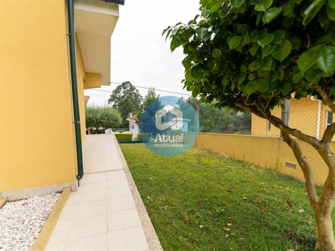 Moradia T5 para Venda em Tabuadelo e São Faustino Foto 13