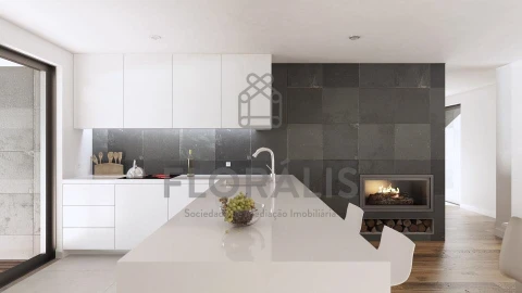 Moradia T4 para Venda em São João de Lourosa