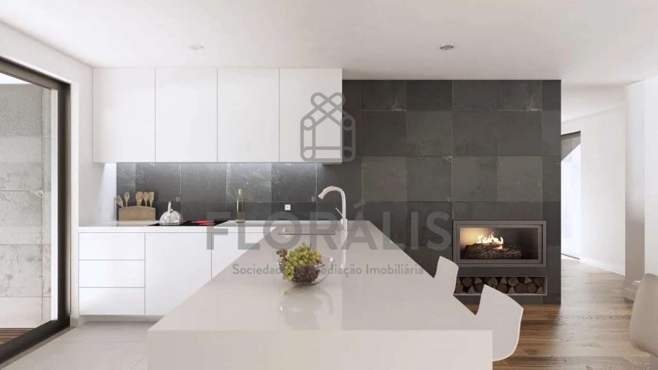 Moradia T4 para Venda em São João de Lourosa Foto 3