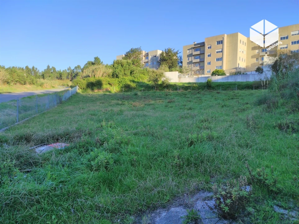Terreno para Venda em Tavarede Foto 1