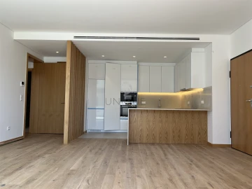 Apartamento T2 para Venda em Glória e Vera Cruz