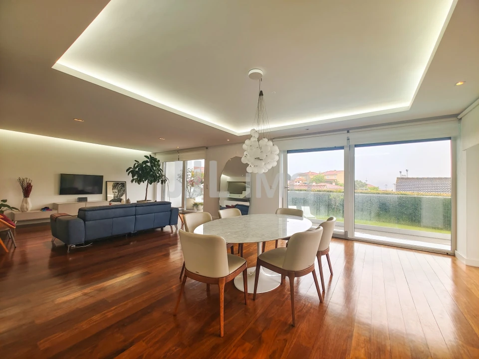 Moradia T5 para Venda em Alcabideche Foto 5