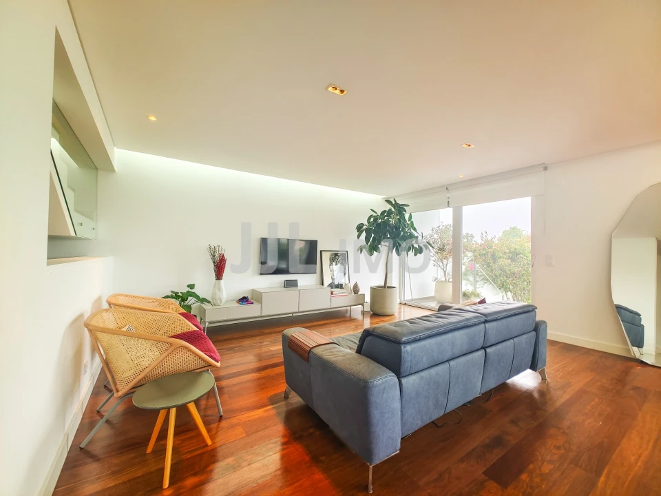 Moradia T5 para Venda em Alcabideche Foto 6