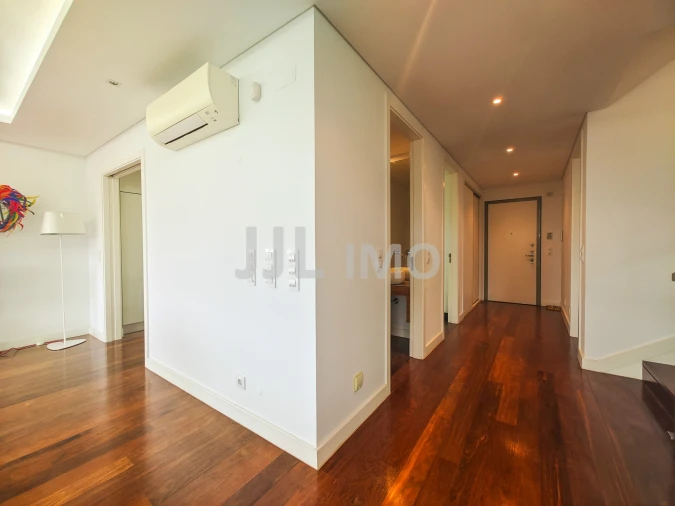 Moradia T5 para Venda em Alcabideche Foto 8