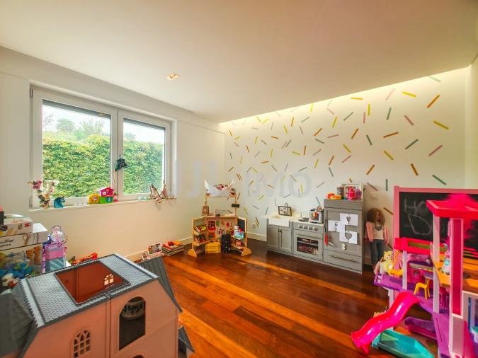 Moradia T5 para Venda em Alcabideche Foto 10