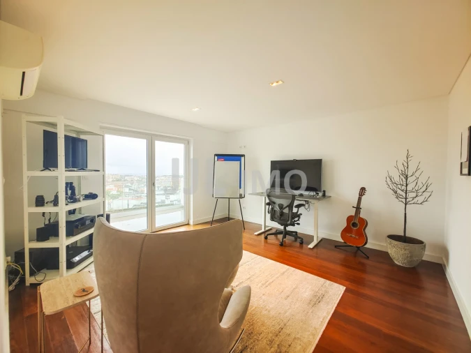 Moradia T5 para Venda em Alcabideche Foto 29