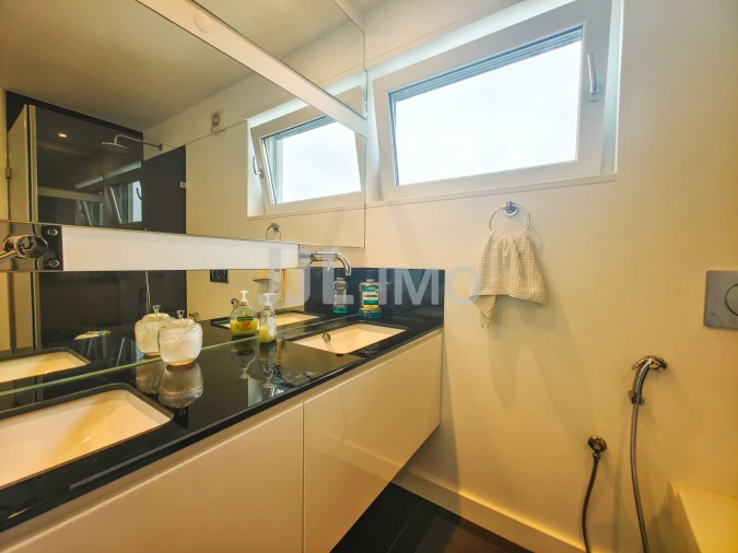 Moradia T5 para Venda em Alcabideche Foto 32