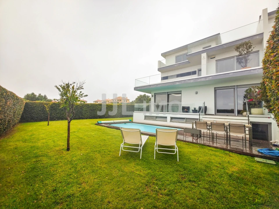 Moradia T5 para Venda em Alcabideche Foto 1