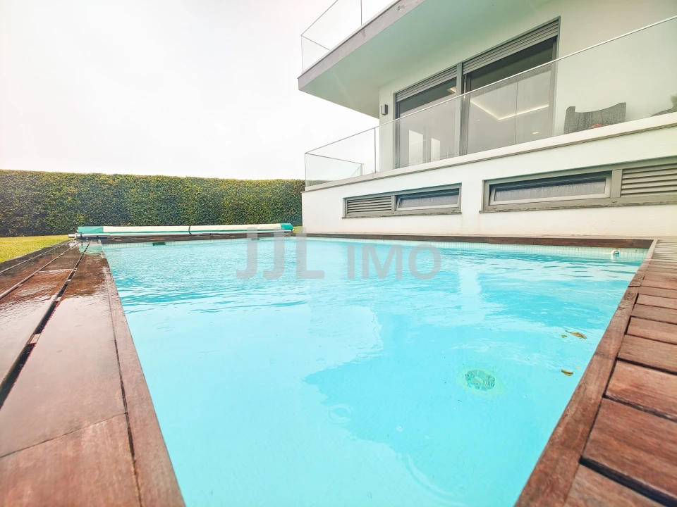 Moradia T5 para Venda em Alcabideche Foto 41