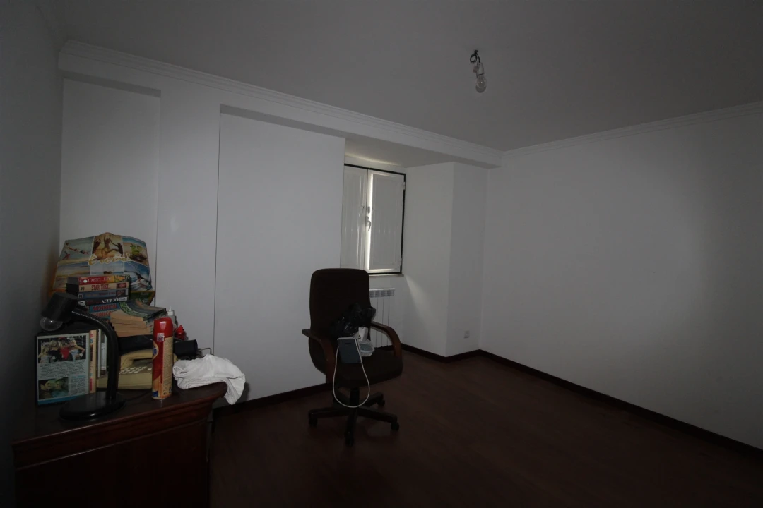Moradia T18 para Venda em Parceiros e Azoia Foto 29