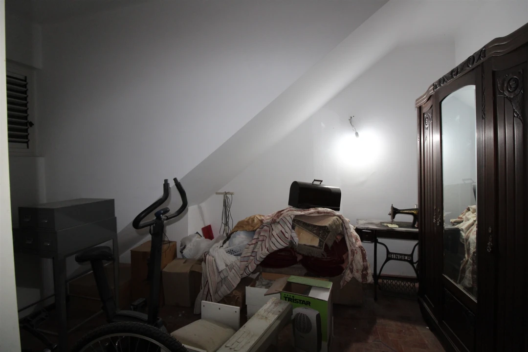 Moradia T18 para Venda em Parceiros e Azoia Foto 18