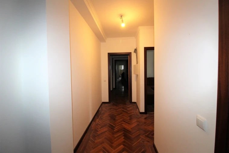 Moradia T18 para Venda em Parceiros e Azoia Foto 9