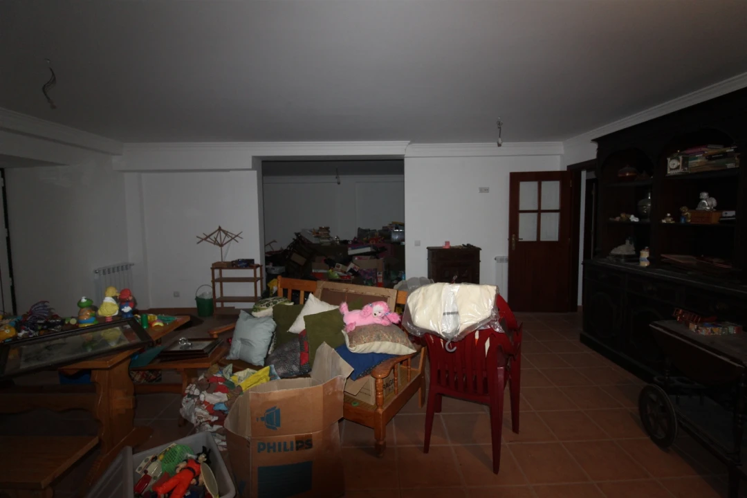 Moradia T18 para Venda em Parceiros e Azoia Foto 28