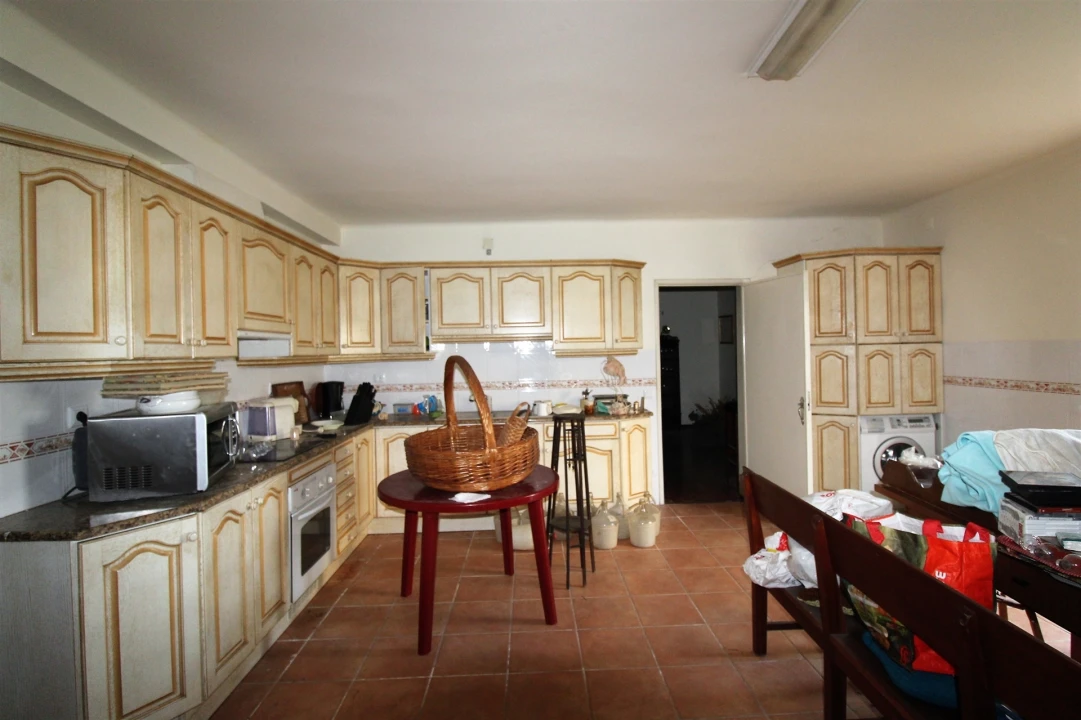 Moradia T18 para Venda em Parceiros e Azoia Foto 33