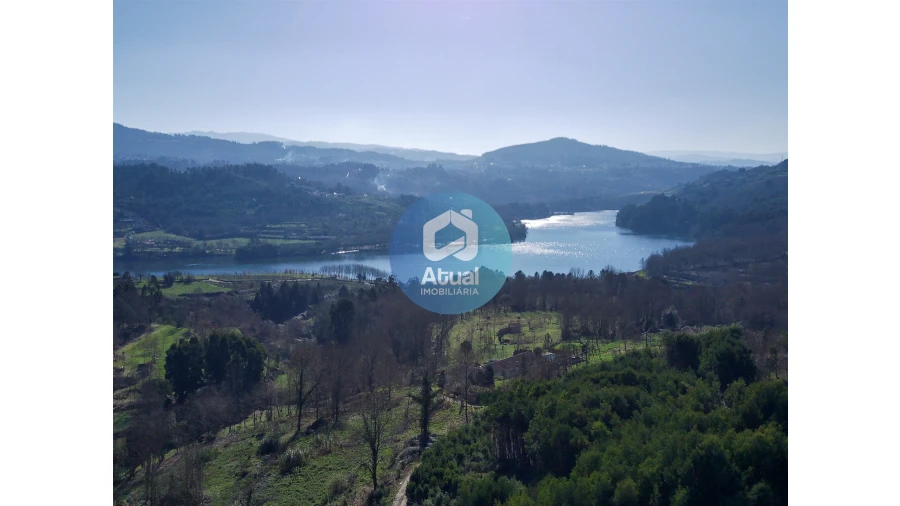 Quinta T0 para Venda em Abragão Foto 1