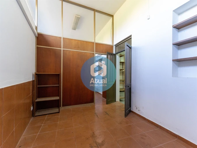 Armazém para Arrendamento em Moreira de Conegos Foto 13