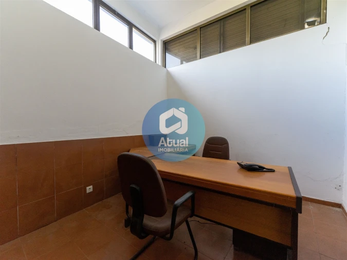 Armazém para Arrendamento em Moreira de Conegos Foto 11