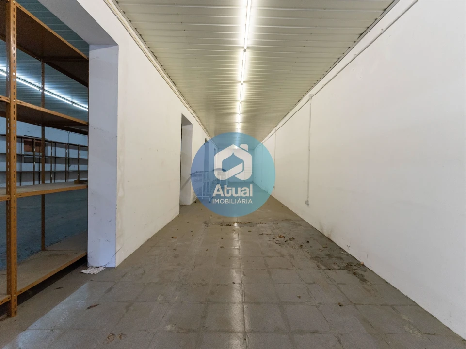 Armazém para Arrendamento em Moreira de Conegos Foto 14