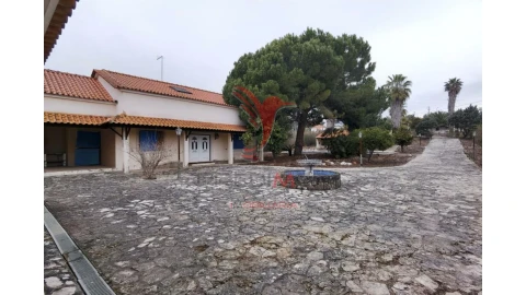 Moradia T5 para Venda em Cartaxo e Vale da Pinta