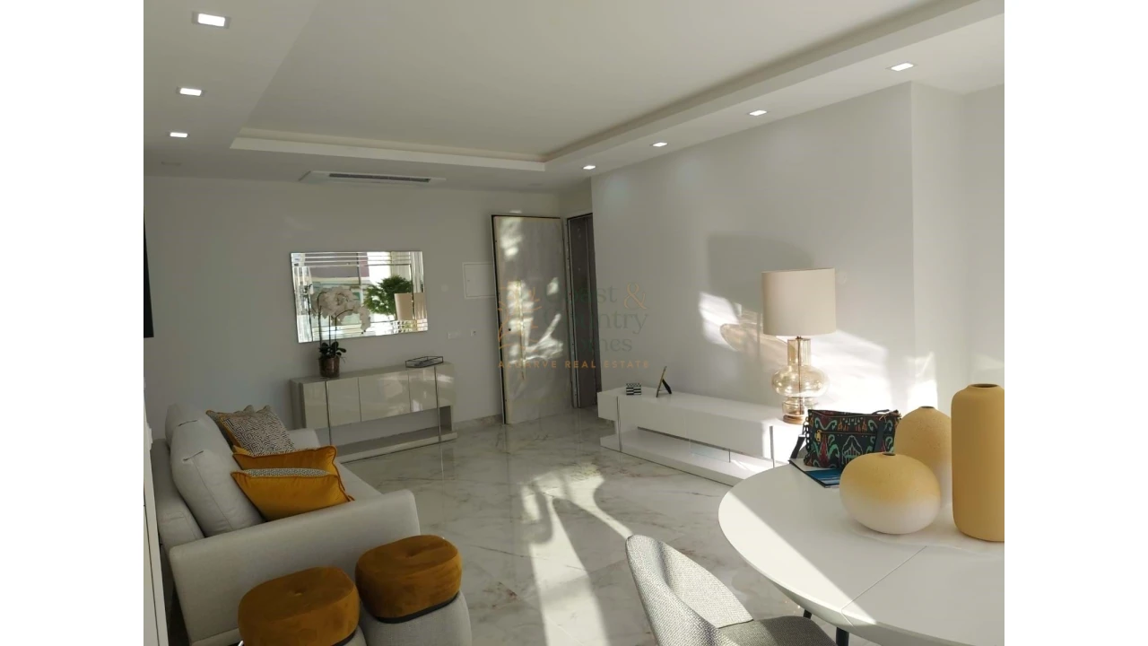 Apartamento T2 para Venda em Lagos (São Sebastião e Santa Maria) Foto 4