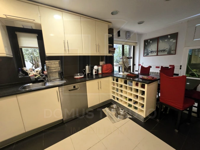 Moradia T6 para Venda em Aveleda Foto 5