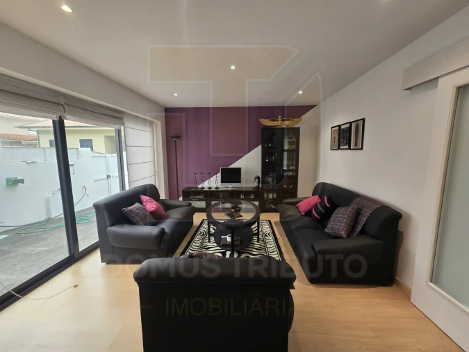 Moradia T6 para Venda em Aveleda Foto 15