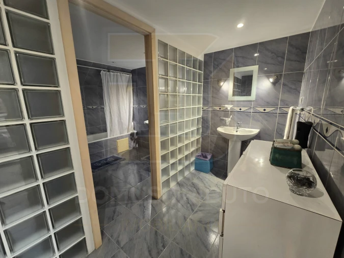 Moradia T6 para Venda em Aveleda Foto 30